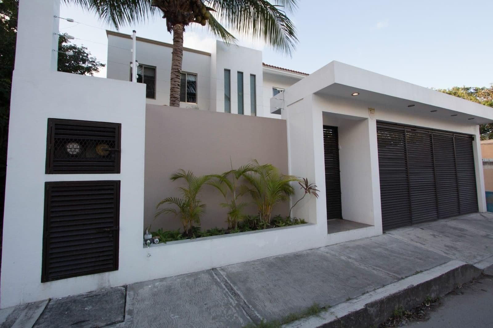 Villa exterior and entrance in Cozumel